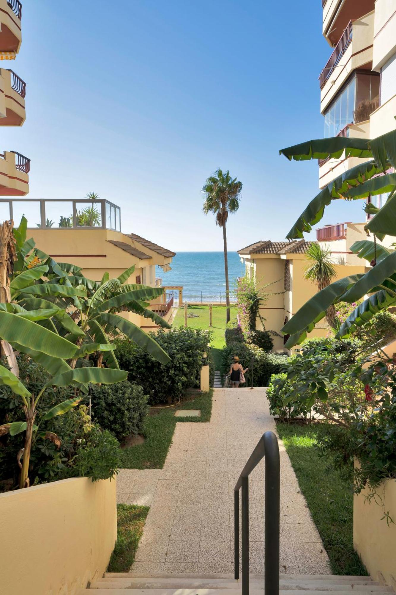 Casa Mar Apartamento Front Beach Con Wifi, Piscina, Padel Y Tenis - Lubina Del Sol Sitio de Calahonda المظهر الخارجي الصورة