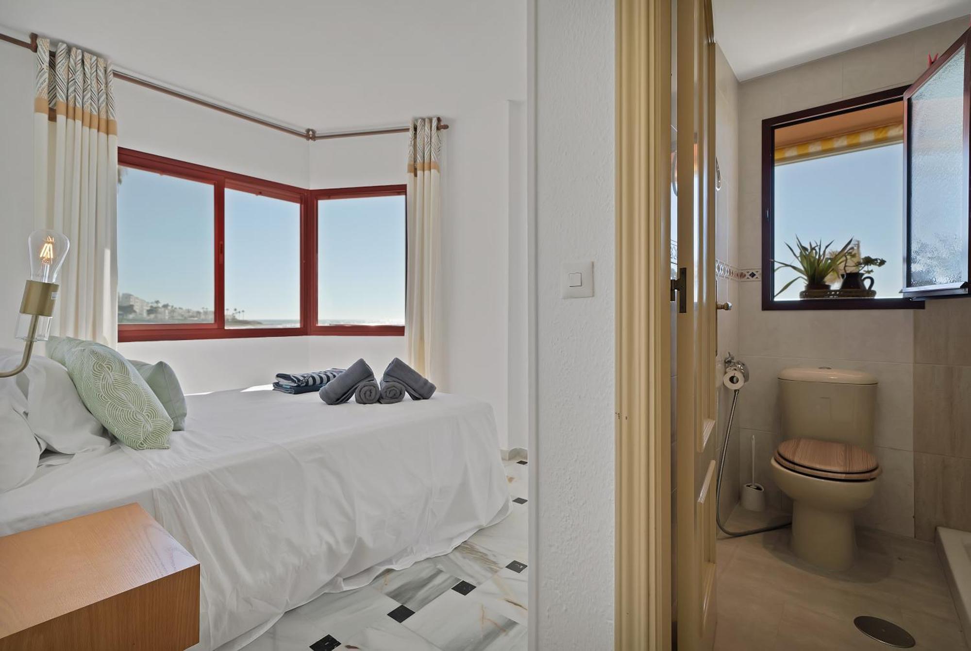 Casa Mar Apartamento Front Beach Con Wifi, Piscina, Padel Y Tenis - Lubina Del Sol Sitio de Calahonda المظهر الخارجي الصورة
