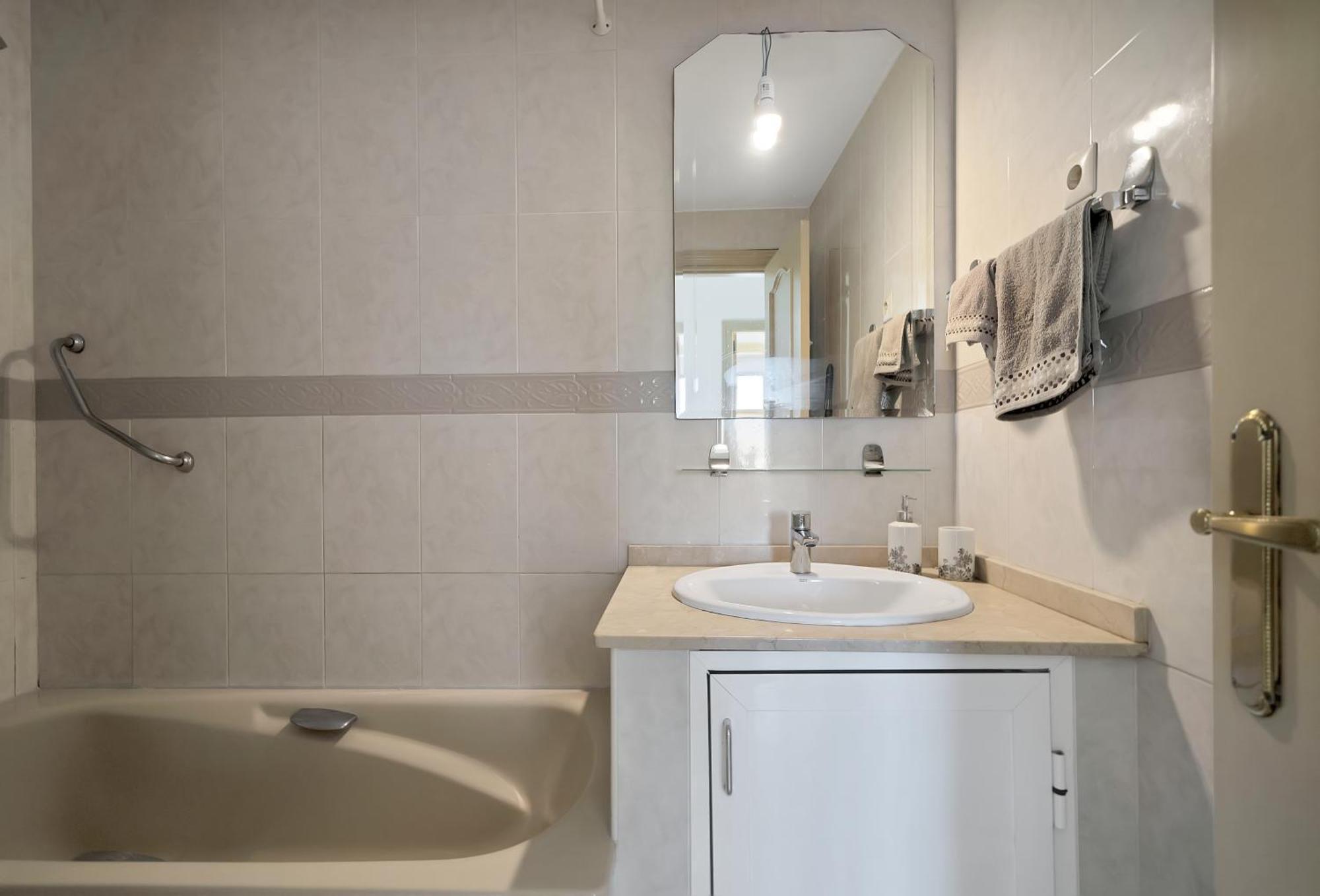 Casa Mar Apartamento Front Beach Con Wifi, Piscina, Padel Y Tenis - Lubina Del Sol Sitio de Calahonda المظهر الخارجي الصورة