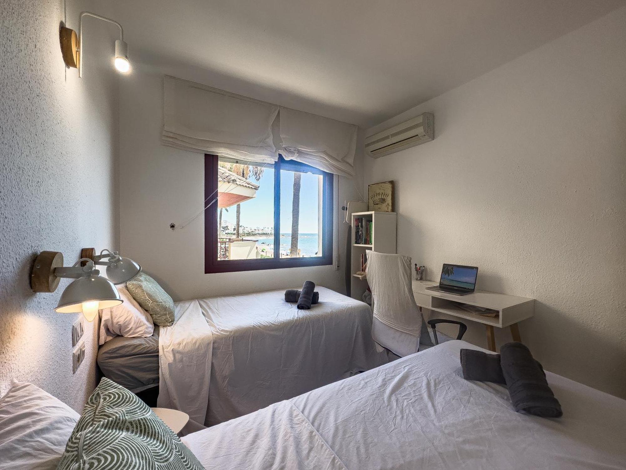 Casa Mar Apartamento Front Beach Con Wifi, Piscina, Padel Y Tenis - Lubina Del Sol Sitio de Calahonda المظهر الخارجي الصورة